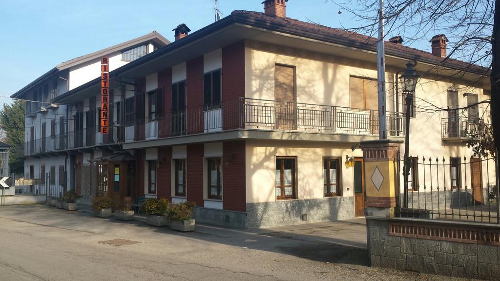 Ristorante Buasca Hotel Cuorgne Luaran gambar