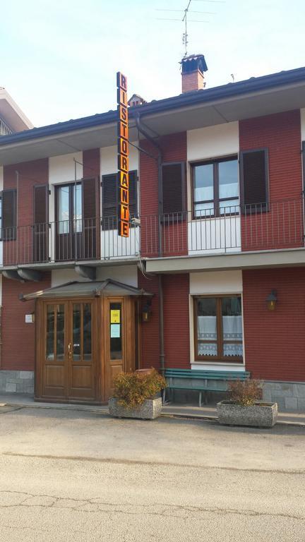 Ristorante Buasca Hotel Cuorgne Luaran gambar