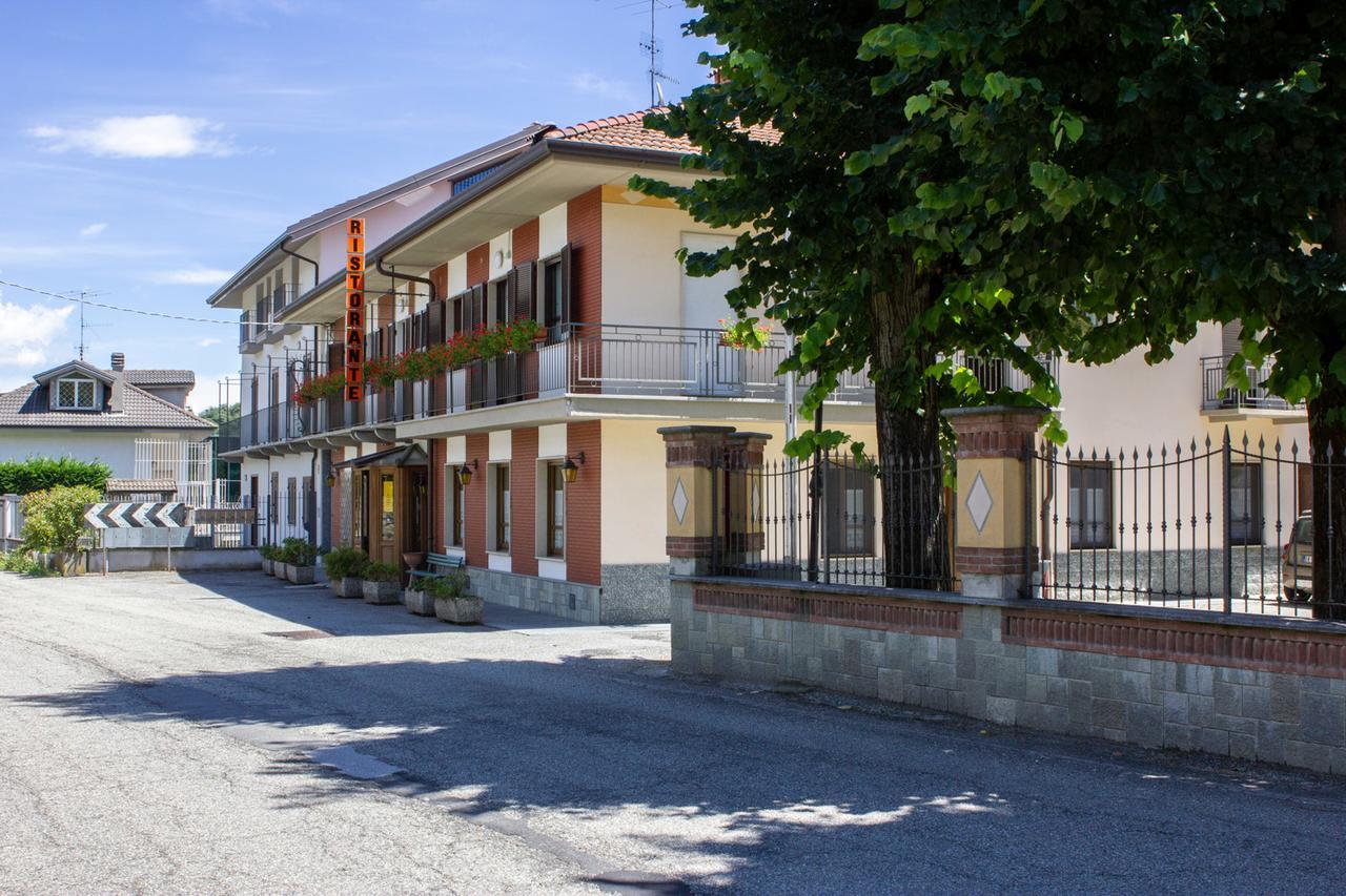 Ristorante Buasca Hotel Cuorgne Luaran gambar
