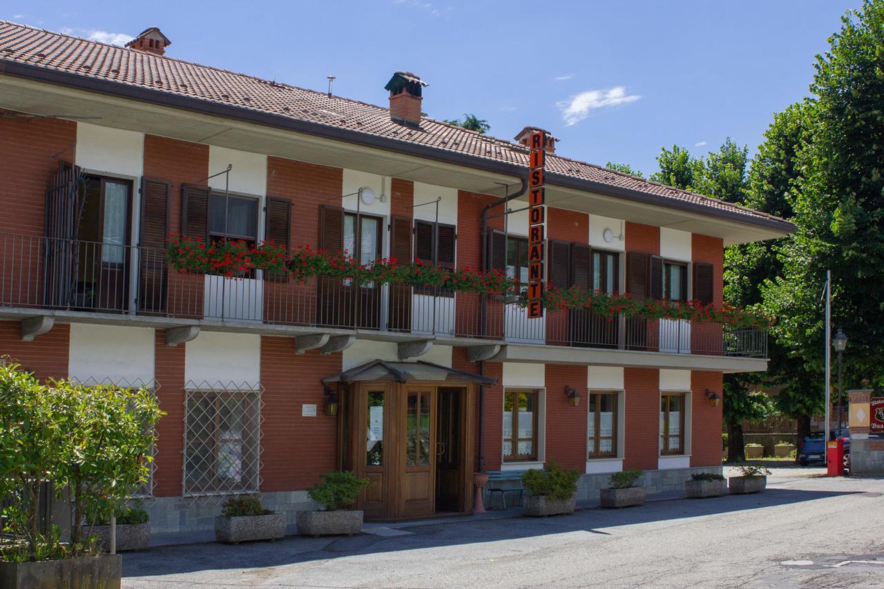 Ristorante Buasca Hotel Cuorgne Luaran gambar
